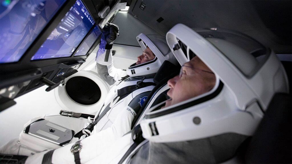 DIY Astronaut Helmet!