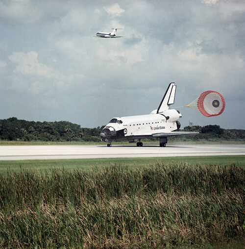 sts-71-landing